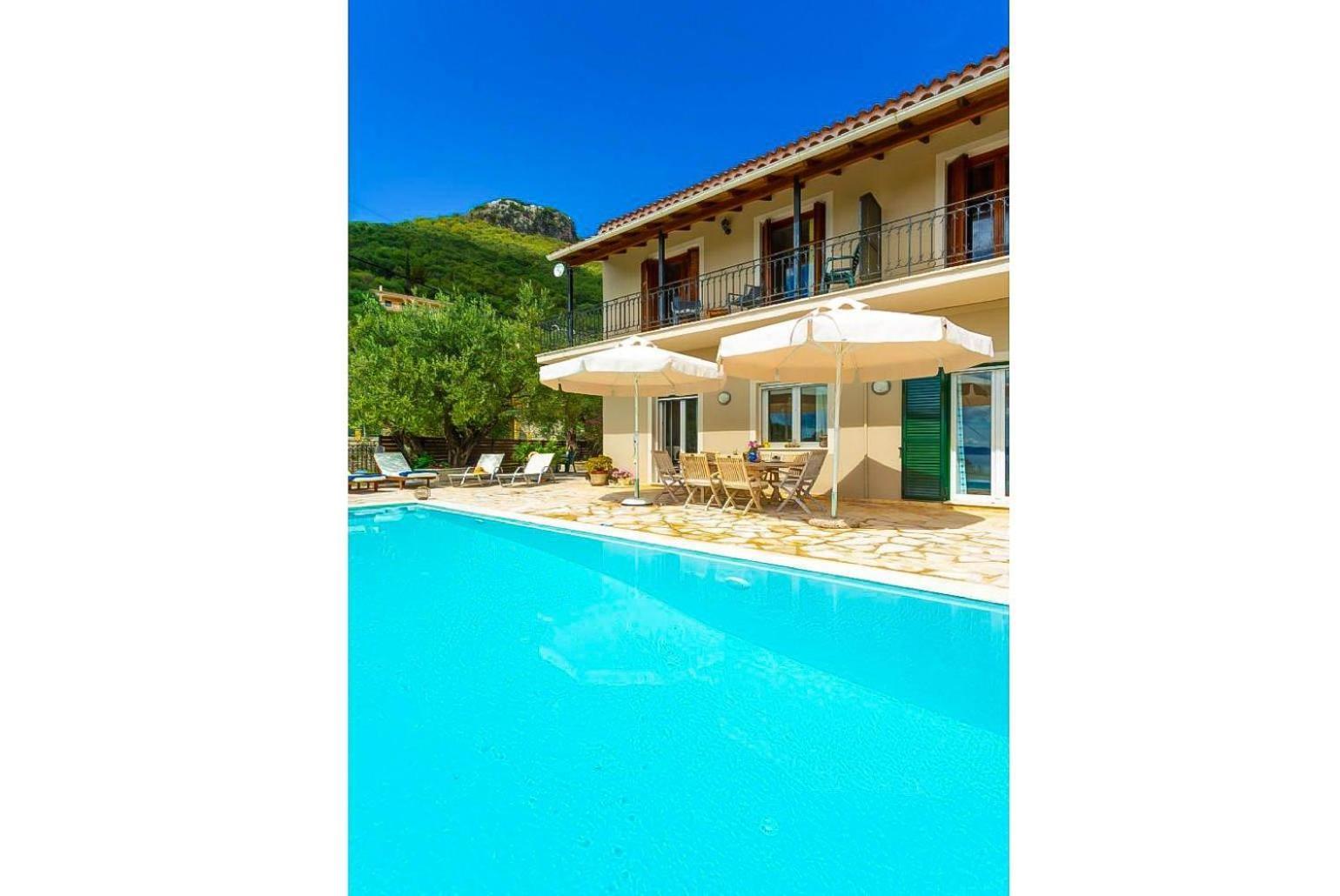 Villa Katerina Katavolos ภายนอก รูปภาพ